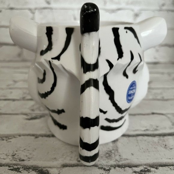 The Greatest Show on Earth White Tiger Hard Plastic Mug - Picture 3 of 6